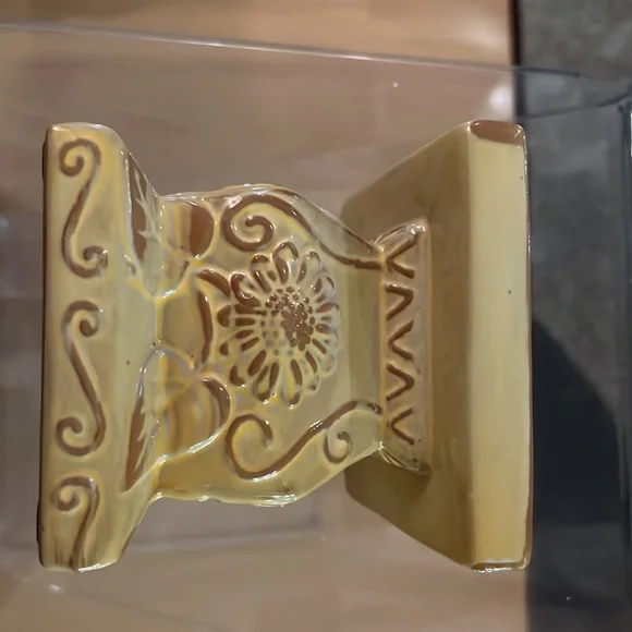 Rustic Sunflower Pilars - Picture 3 of 4